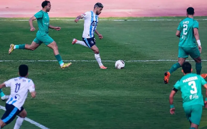 إضاعة ركلة جزاء بالوقت القاتل .. بيراميدز يسقط في فخ التعادل أمام المصري